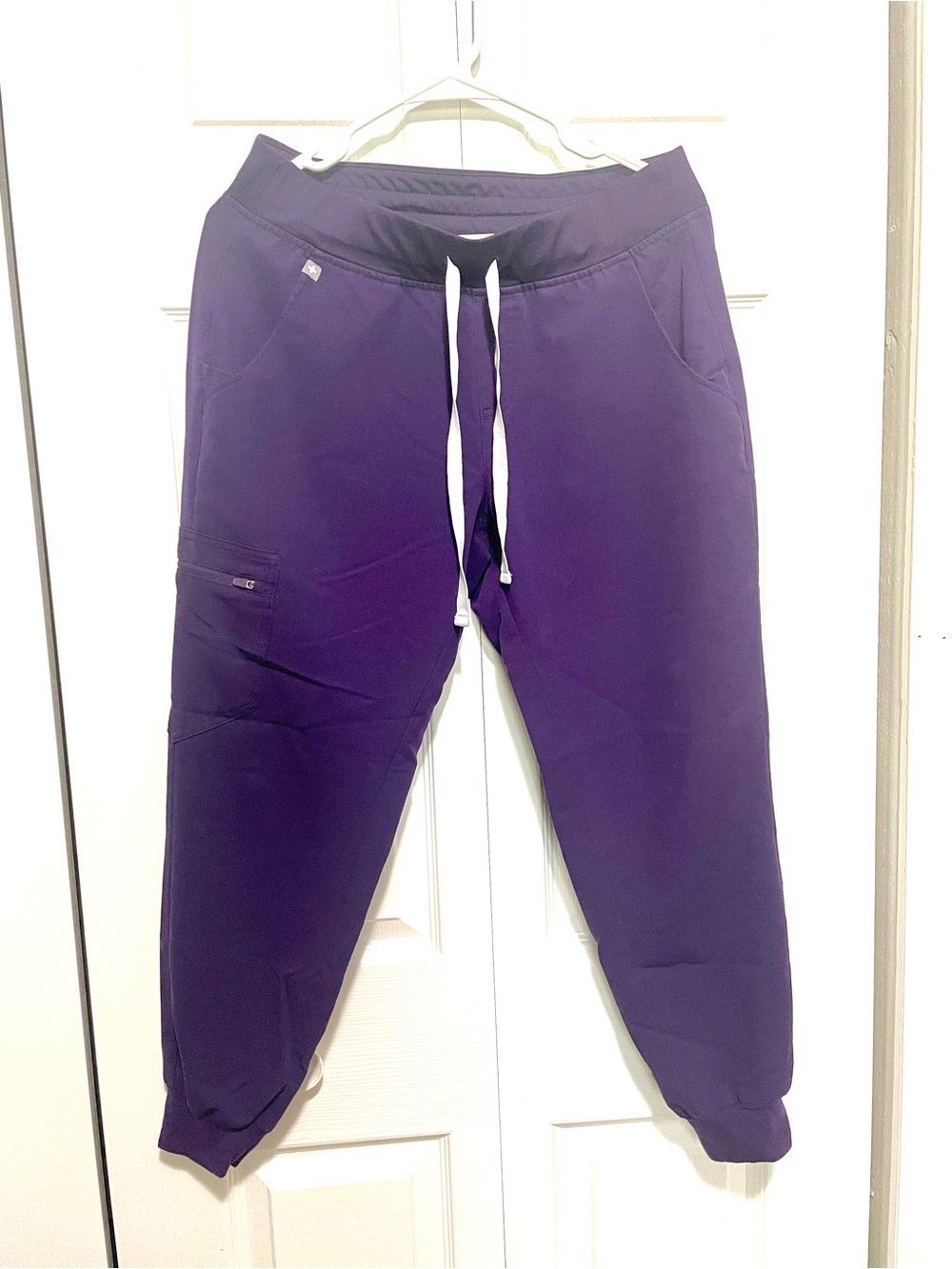 FIGS Zamora Jogger Scrub Pants Women’s Medium PETITE - Purple